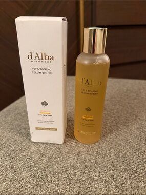 Alba Vita Toning Serum Toner – Gold